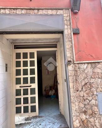 NEGOZIO A TORRE DEL GRECO