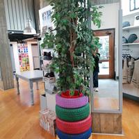fioriera albero ecologico e gomme 