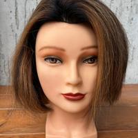 Teste modello parrucchiera