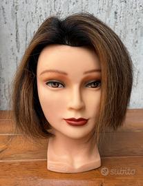 Teste modello parrucchiera