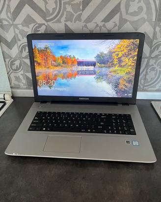 PC PORTATILE 17 POLLICI RAM 8GB BATTERIA NUOVA ssd