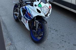 Gsx r 750