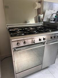 Cucina Smeg inox 5 fuochi con forno