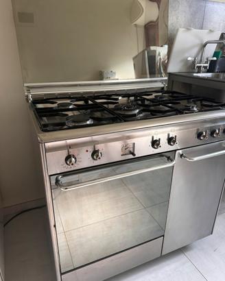 Cucina Smeg inox 5 fuochi con forno