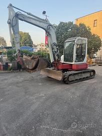 MINIESCAVATORE TAKEUCHI FR 80