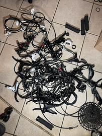 Svariati impianti  freno ebike idraulici