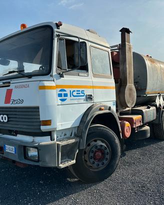 Autocarro botte emulsione