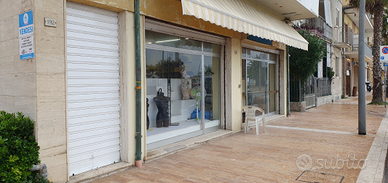 Locale a Civitanova Marche lungomare nord