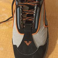 Scarpe antifortunistica nuove