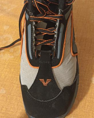 Scarpe antifortunistica nuove