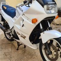 Honda VFR 750 - 1986