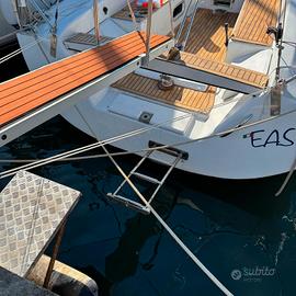 barca a vela da regata e crociera 
