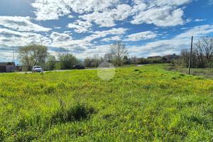 TER. RESIDENZIALE A FROSINONE