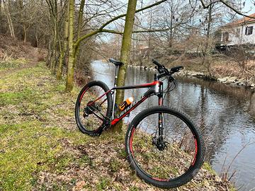 MTB Cannondale FSI taglia L 