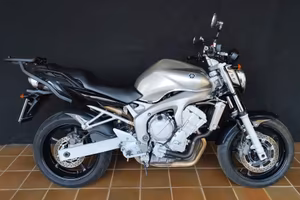 Yamaha FZ6