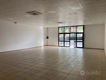 Locale Commerciale Predda Niedda Strada17