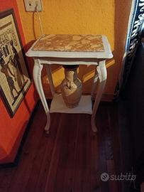 Tavolinetto vecchio risistemato