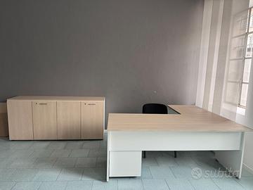 Set di arredamento per ufficio