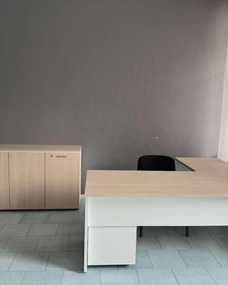 Set di arredamento per ufficio