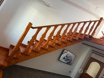Scala classica in abete