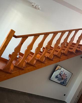Scala classica in abete