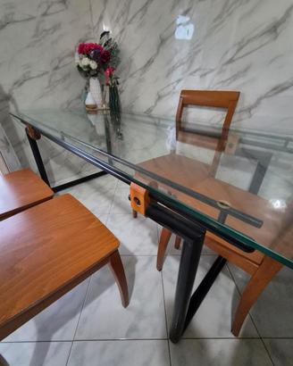 Tavolo in cristallo per salone