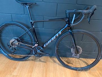 BICI STRADA GIANT DEFY