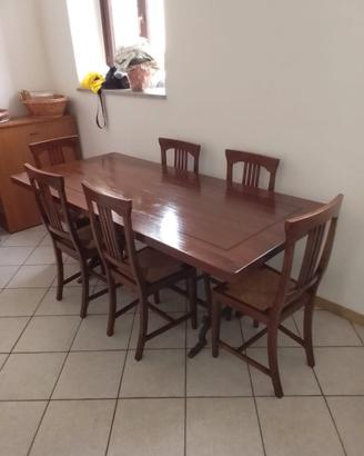 Tavolo in legno massello