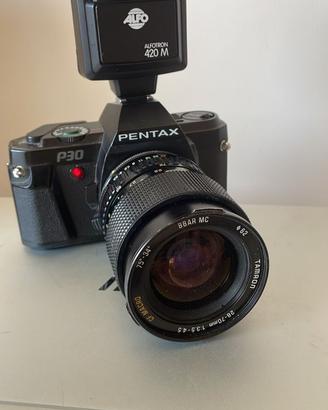 Pentax P30 con Zoom 28-70mm Tamron