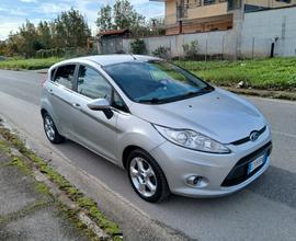 Ford Fiesta 1.4 .- GPL di serie 5 porte TITANIUM