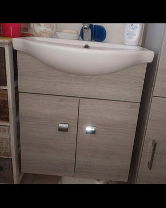 Mobile Bagno sospeso 60 cm con lavabo in ceramica 