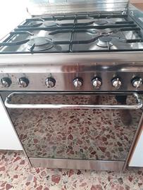 cucina a gas 4 fuochi