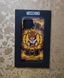 cover Moschino 