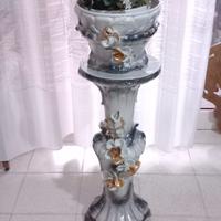 Colonna con vaso ceramica decorata