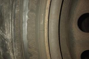 4 pneumatici invernali 165/65 R14  79T