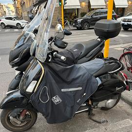 Vespa 300 gts