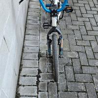 bicicletta bmx