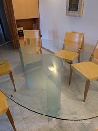Tavolo da pranzo in cristallo con base curva + 6