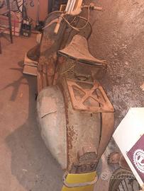 Vespa faro basso