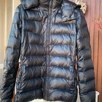 Piumino corto nero Benetton