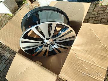 Cerchio 18" Originale KIA Sportage (2010-2015) 