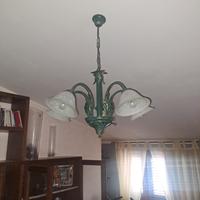 Lampadario in ferro battuto