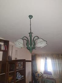 Lampadario in ferro battuto