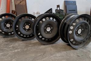 Cerchioni in acciaio per auto