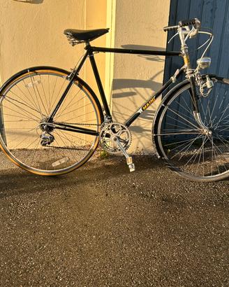 Bici sportiva da corsa citybike