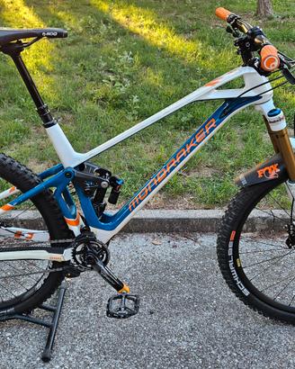 Mondraker Superfoxy Carbon R tg. L