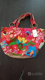 borsa ricamata a mano