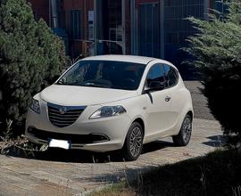 Lancia Y