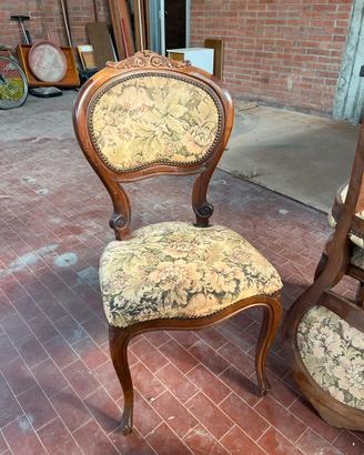 Sedie in legno massello ricoperte