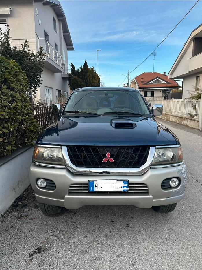 MITSUBISHI Pajero Sport